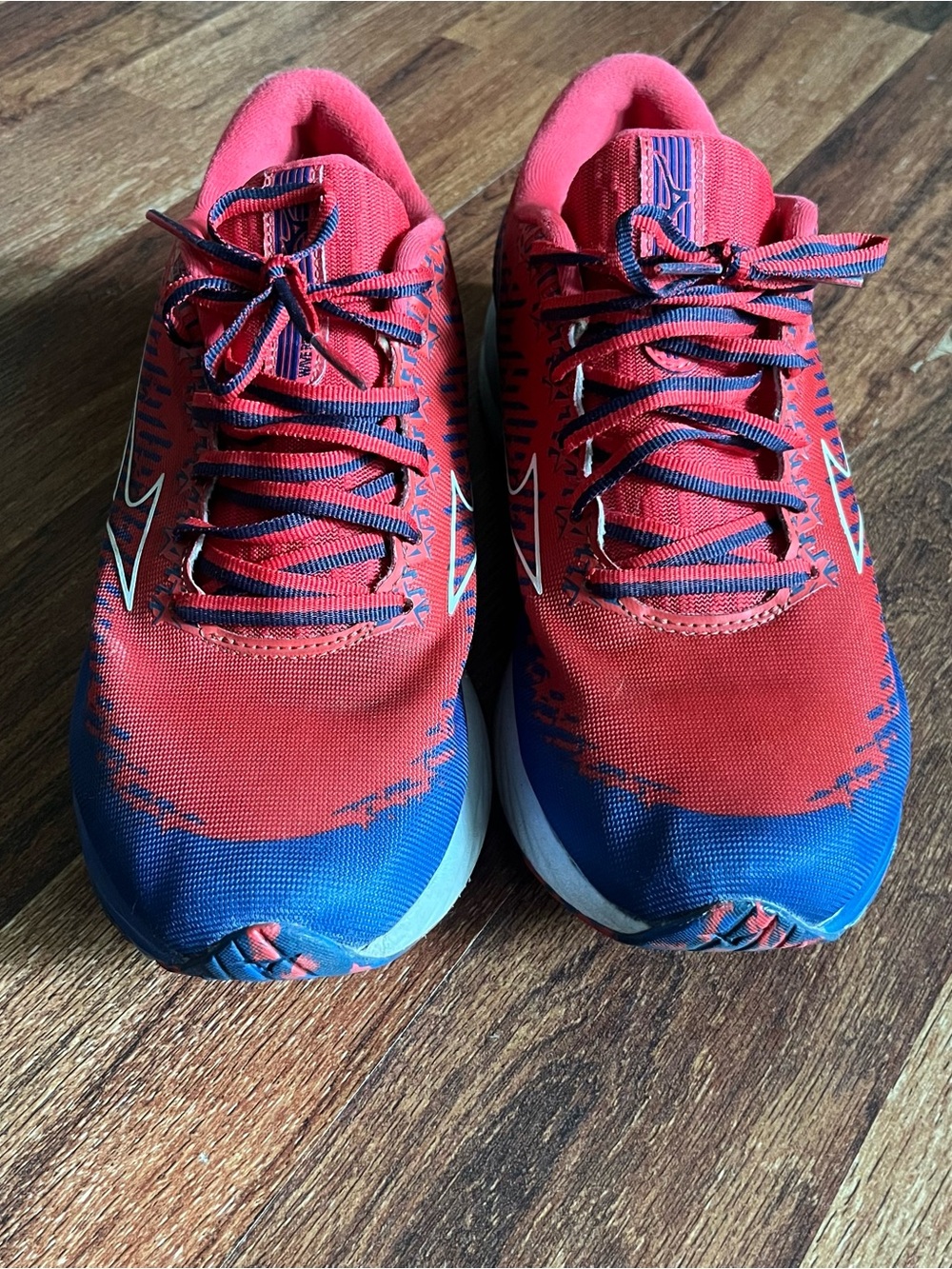 Mizuno Wave Rider 27 USA Red White Blue Running Shoes size 9
